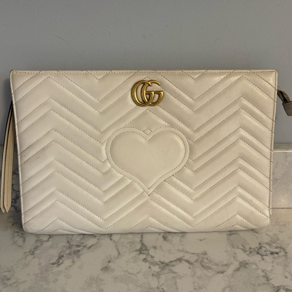 Gucci Matelasse Chevron GG Heart Marmont Clutch - Picture 1 of 16